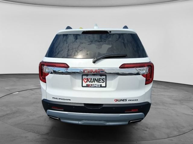 2023 GMC Acadia SLT - Photo 9