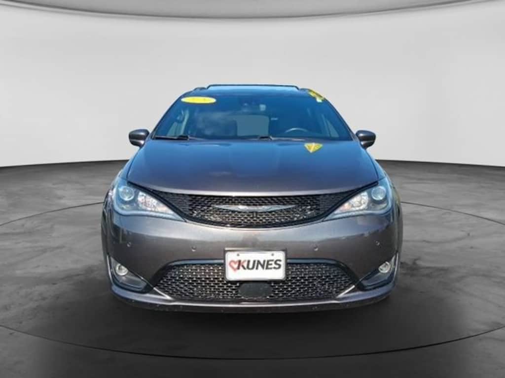 Used 2020 Chrysler Pacifica Launch Edition Van Passenger Van