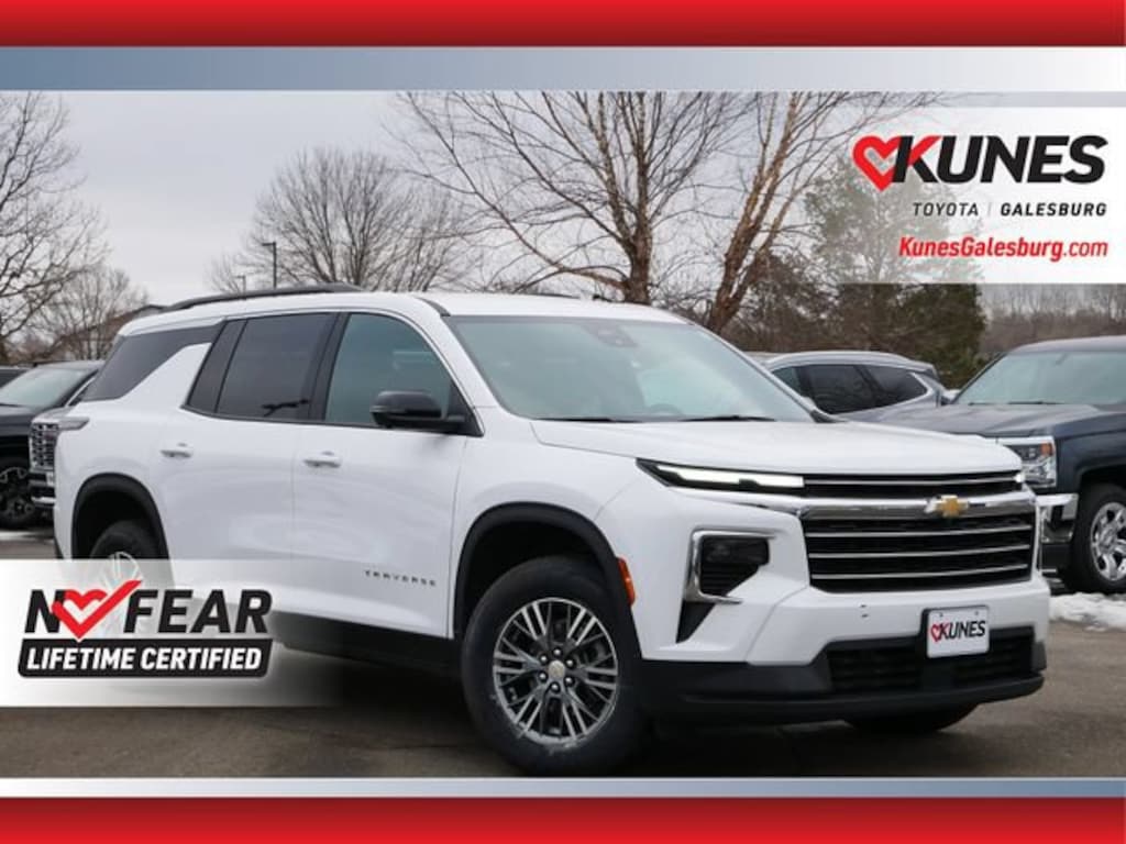 Used 2024 Chevrolet Traverse LT SUV