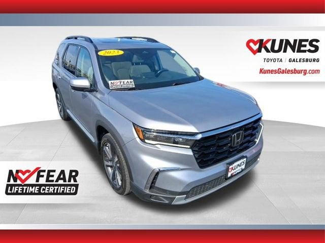 2023 Honda Pilot Touring AWD's photo