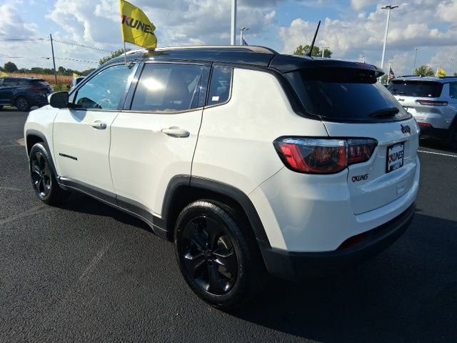 2018 Jeep Compass Latitude photo 4