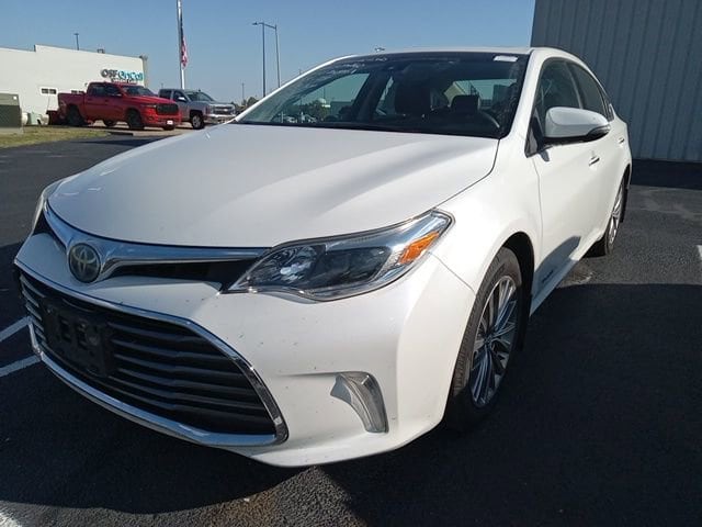 Used 2016 Toyota Avalon Limited with VIN 4T1BD1EB4GU052260 for sale in Galesburg, IL