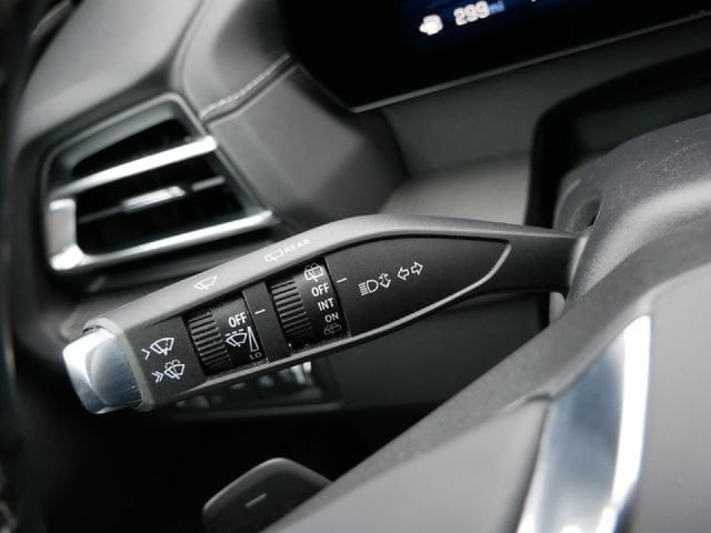 2024 Chevrolet Traverse 2LT - Photo 29