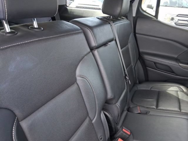 2023 GMC Acadia SLT - Photo 10