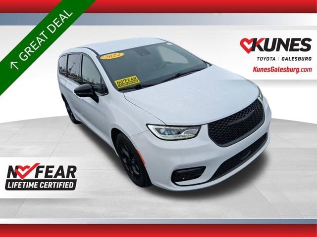 2024 Chrysler Pacifica PHEV Select