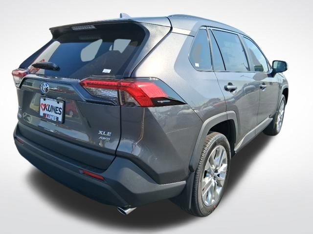 2025 Toyota RAV4 Premium XLE photo 4