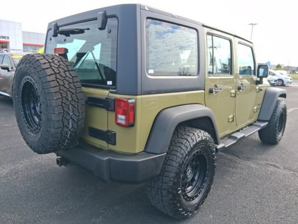 Used 2013 Jeep Wrangler Unlimited Sport SUV