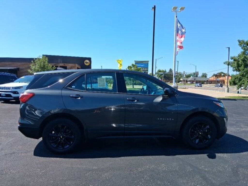 Used 2018 Chevrolet Equinox LS SUV