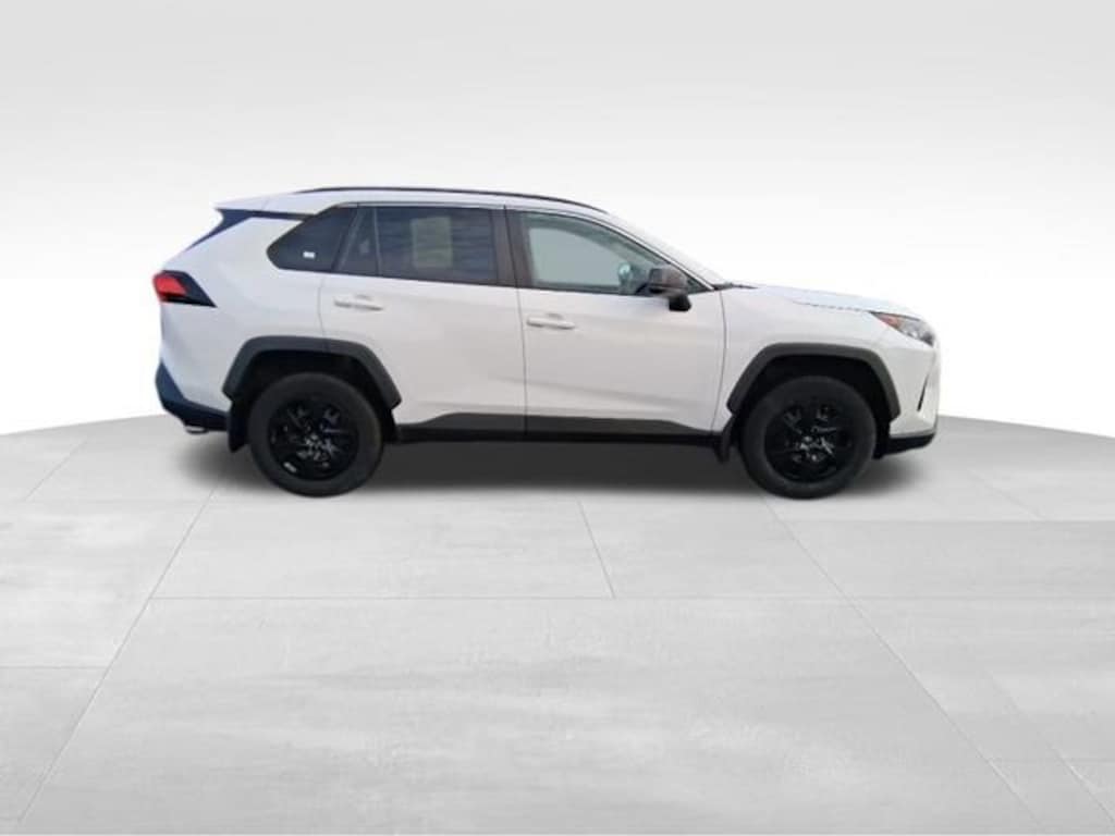 Used 2020 Toyota RAV4 LE SUV