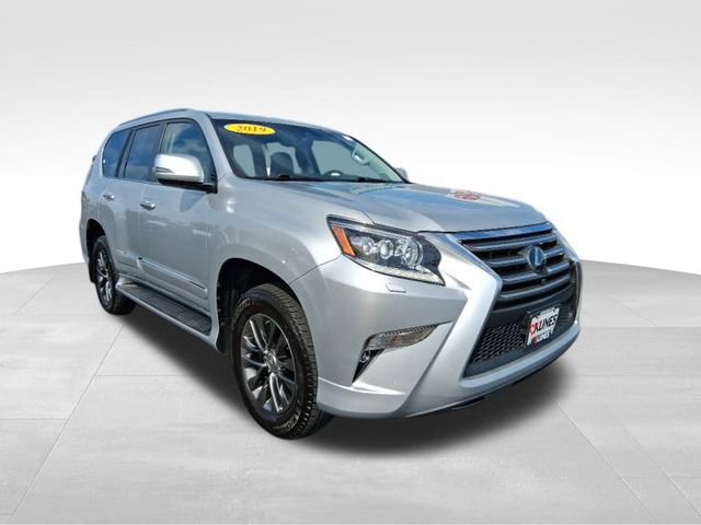 2019 Lexus GX 460 Luxury photo 2