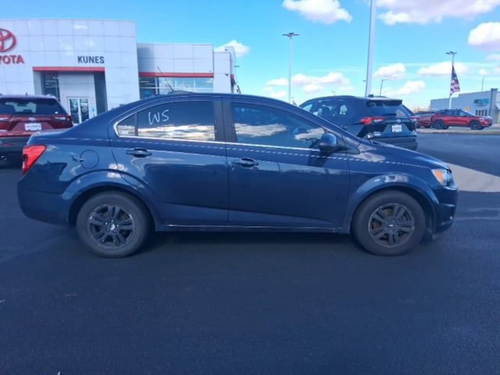 Used 2016 Chevrolet Sonic LT Auto Sedan