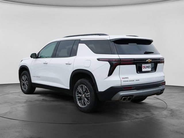 2024 Chevrolet Traverse 2LT - Photo 8