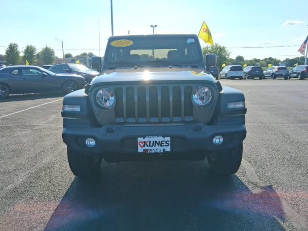 Used 2019 Jeep Wrangler Sport 4x4 SUV