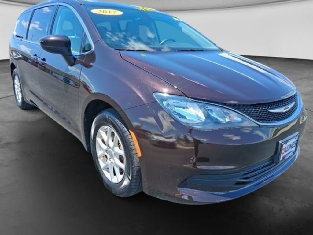 Used 2017 Chrysler Pacifica Touring Van
