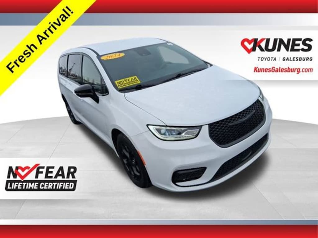 Used 2024 Chrysler Pacifica Plug-In Hybrid Select Van Passenger Van