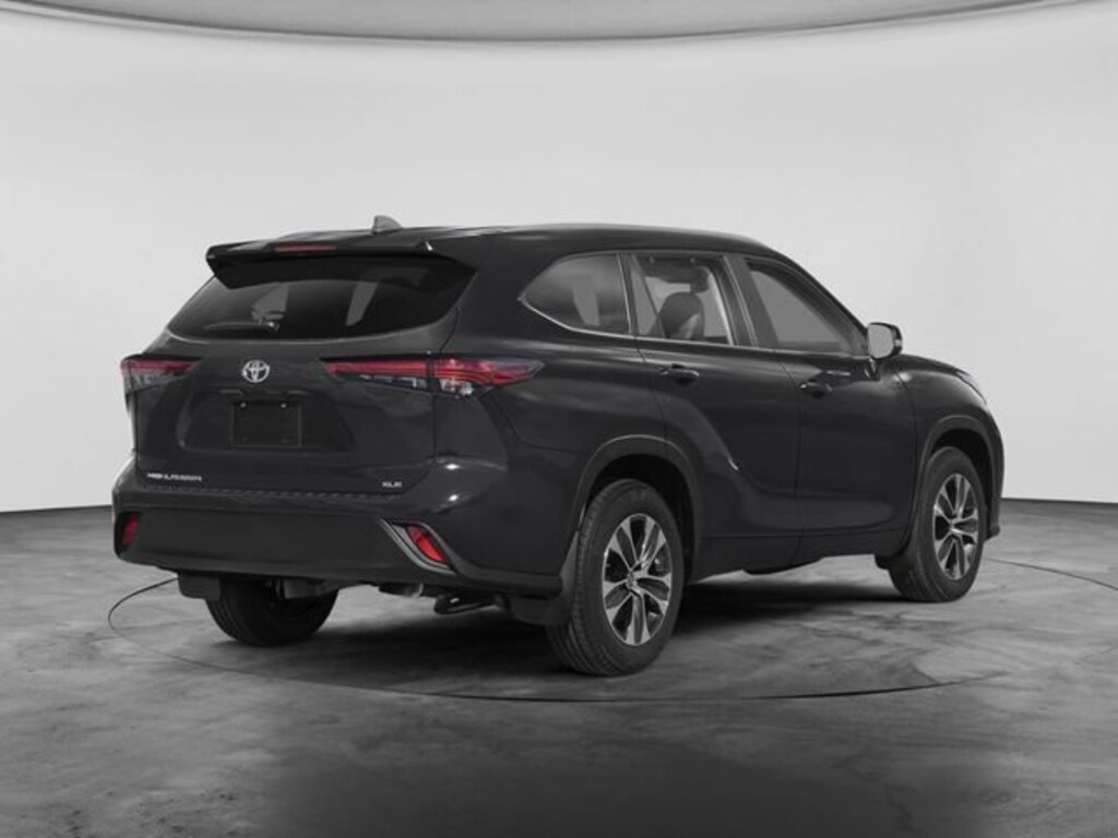 Used 2024 Toyota Highlander SUV