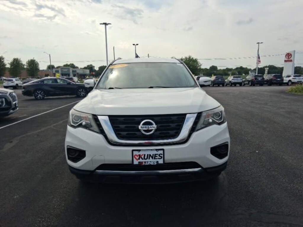 Used 2020 Nissan Pathfinder S SUV