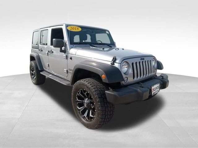 Used 2018 Jeep Wrangler JK Unlimited Sport S with VIN 1C4BJWDG8JL896273 for sale in Galesburg, IL