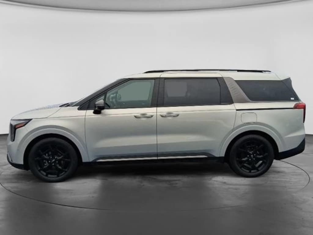 Used 2025 Kia Carnival SX Van Passenger Van