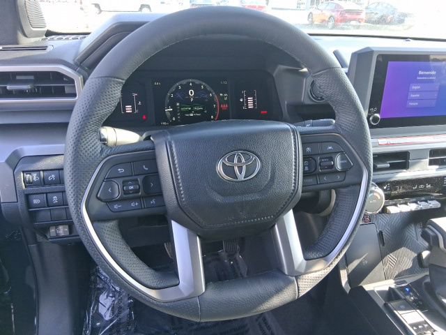 2025 Toyota Tacoma SR5 - Photo 14