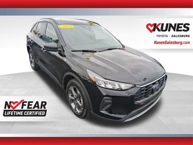 2025 Ford Escape ST-Line AWD's photo