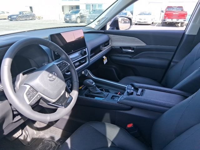 2026 Toyota Grand Highlander Platinum - Photo 12