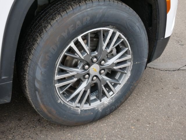 2024 Chevrolet Traverse 2LT - Photo 11