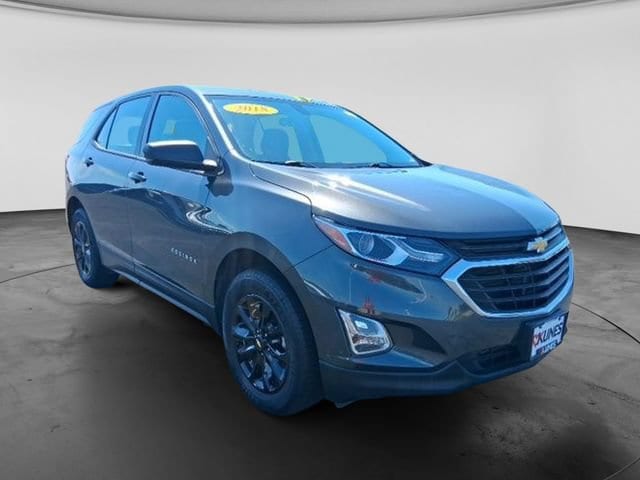 Used 2018 Chevrolet Equinox LS with VIN 2GNAXREV1J6305340 for sale in Galesburg, IL