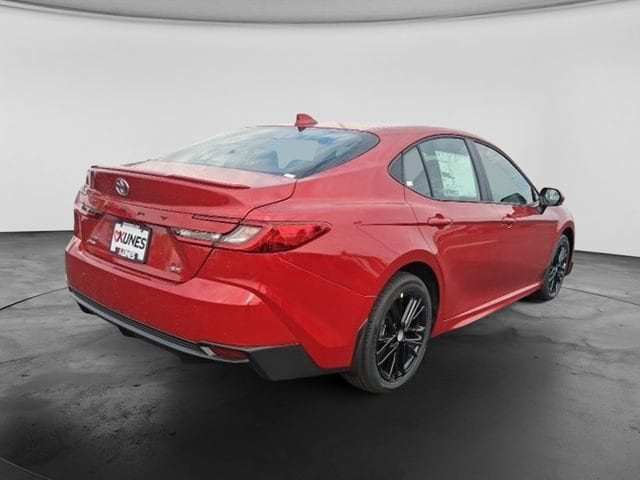 2026 Toyota Camry SE - Photo 4