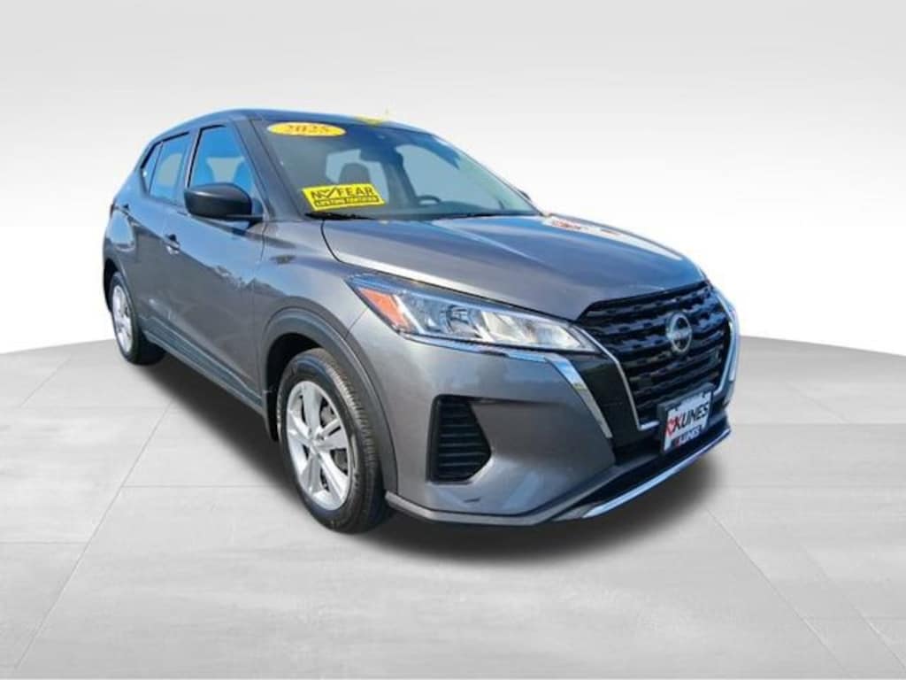 Used 2024 Nissan Kicks S SUV