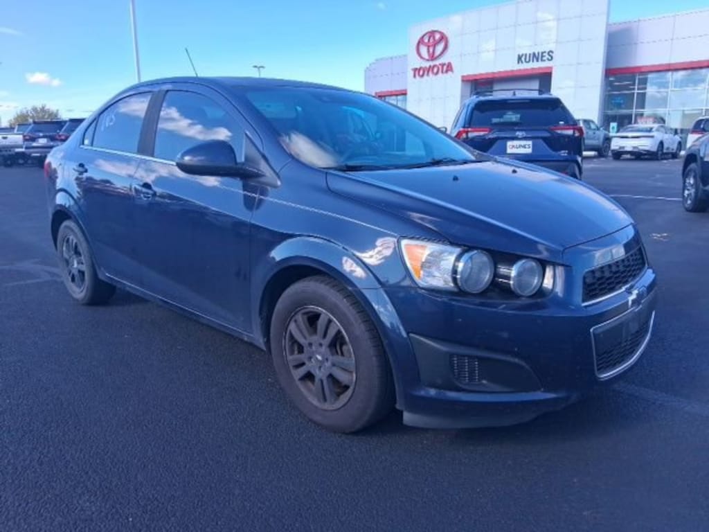 Used 2016 Chevrolet Sonic LT Auto Sedan