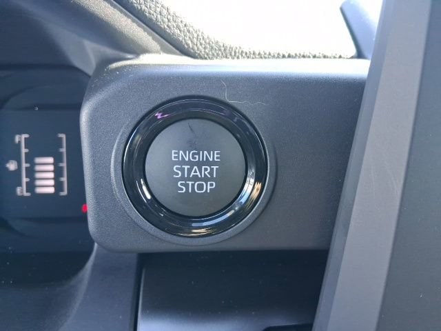 2025 Toyota Tacoma SR5 - Photo 19