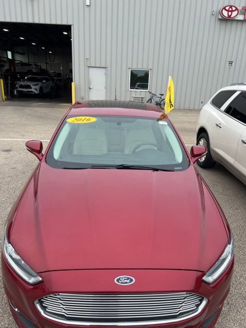 Used 2016 Ford Fusion SE with VIN 3FA6P0HD8GR153397 for sale in Galesburg, IL