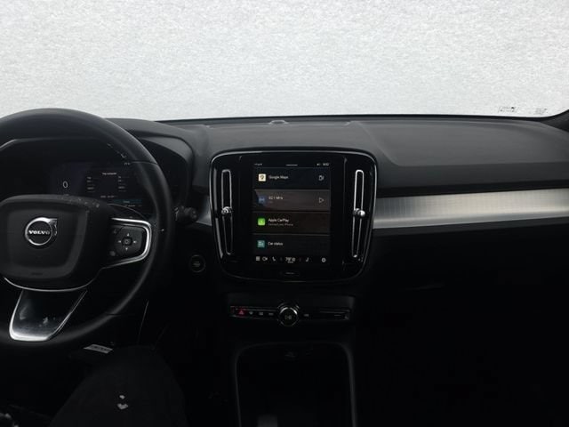 2024 Volvo XC40 Core - Photo 21