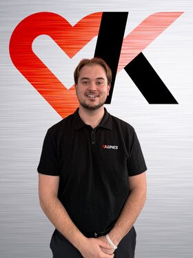 Staff member Ezra Ellison from ID_34da3d1ea710