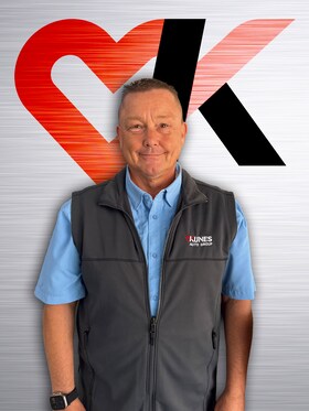 Staff member Mike Anderson from ID_0e65a6bb21fb