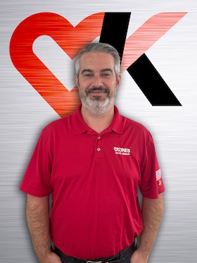 Staff member John Warren from ID_0e65a6bb21fb