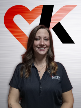 Staff member Andrea Smith from ID_0e65a6bb21fb