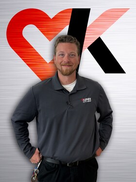 Staff member Harold Anderson from ID_34da3d1ea710