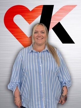 Staff member Kristy Bradley from ID_34da3d1ea710