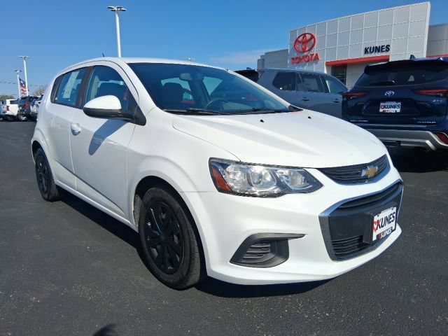 Used 2017 Chevrolet Sonic LT with VIN 1G1JG6SH7H4168799 for sale in Galesburg, IL