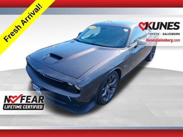 2019 Dodge Challenger R/T's photo