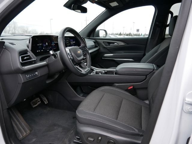 2024 Chevrolet Traverse 2LT - Photo 12