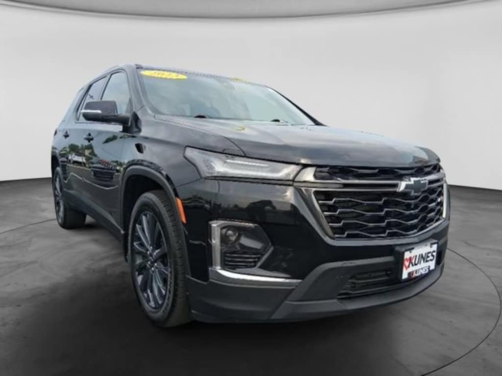 Used 2023 Chevrolet Traverse RS SUV