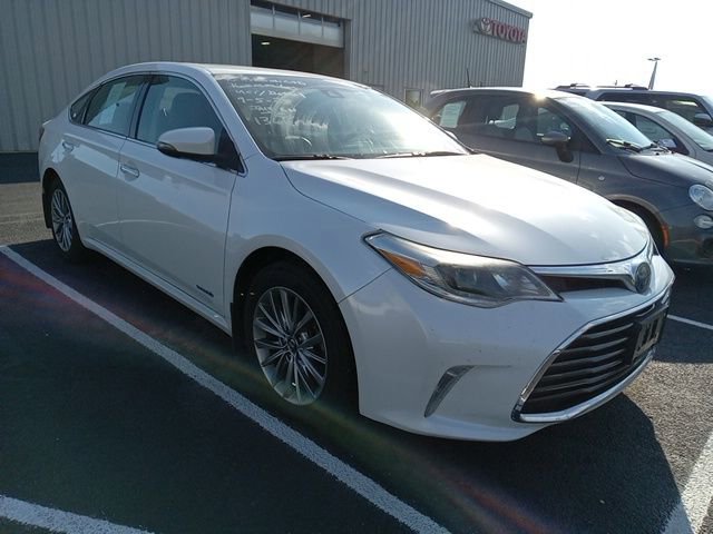 2016 Toyota Avalon Hybrid Limited photo 4