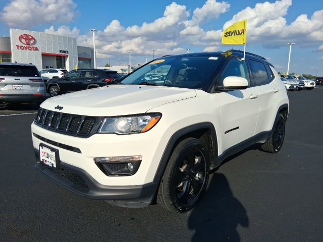 2018 Jeep Compass Latitude photo 2