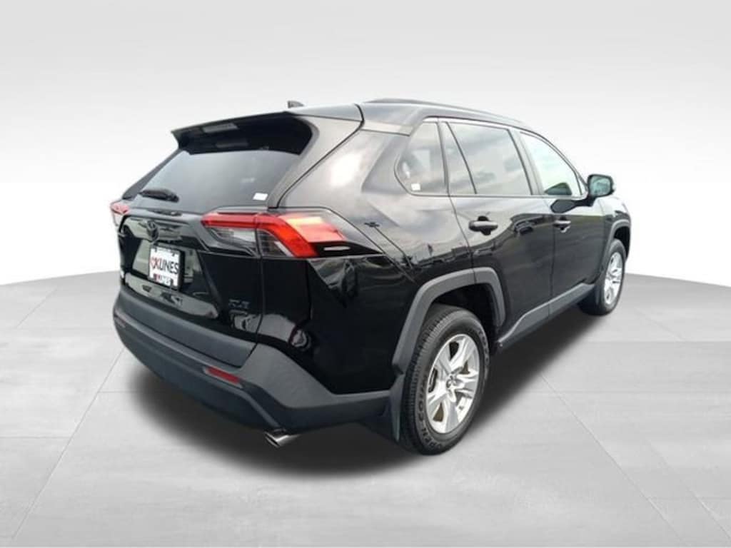 Used 2019 Toyota RAV4 XLE SUV