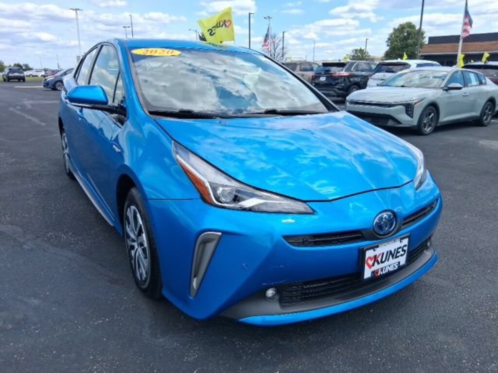 Used 2020 Toyota Prius LE AWD-e Hatchback