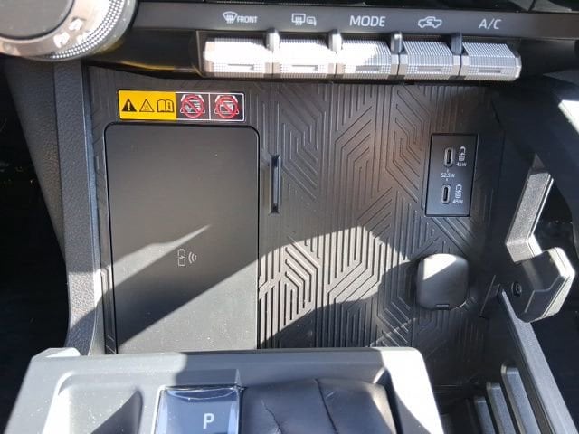 2025 Toyota Tacoma SR5 - Photo 22