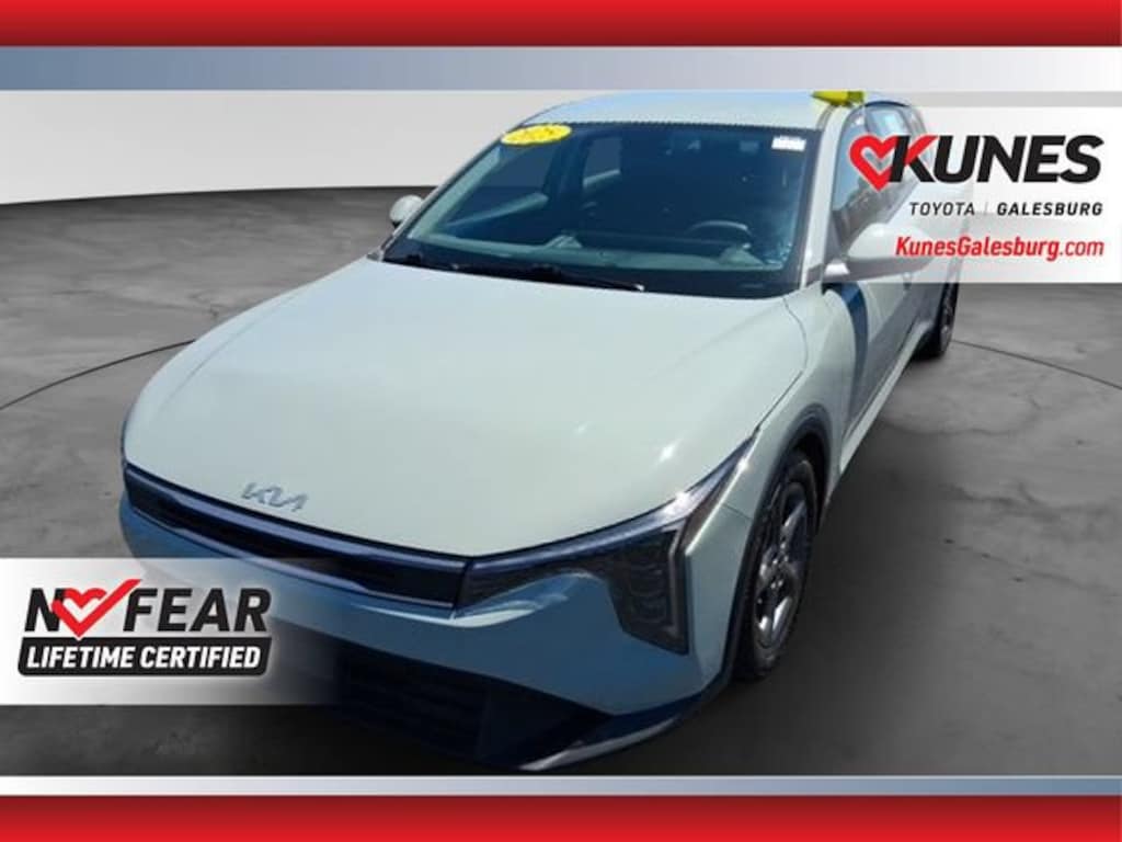 Used 2025 Kia K4 LXS Sedan